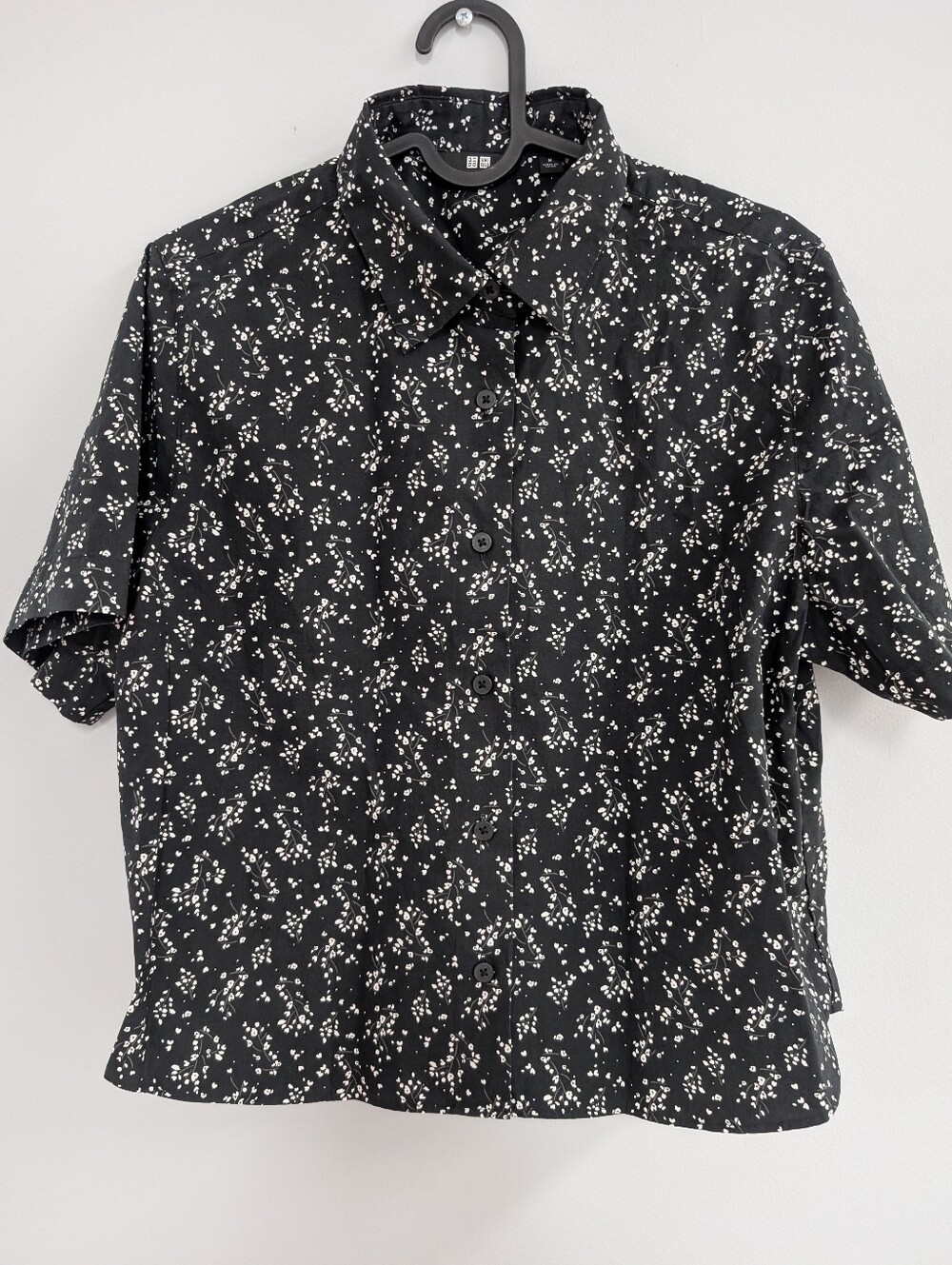 Uniqlo Button Down Shirt with Floral Print - Japan Size M (Fits like US S)